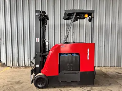 USED 2019 RAYMOND 425-C50TT