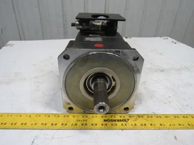 Kuka 1FK6100-8AF91-1ZZ9-ZS49 156V 3.77kW 9.5A 4200RPM MAX 3Ph Servo Motor