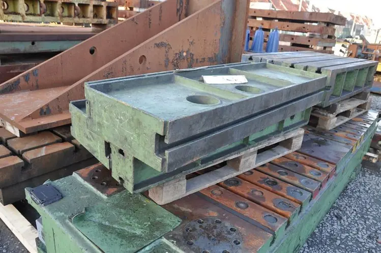 Used 2 SUPPORT BLOCS 1510 X 185 X 500 MM Angle Plates BE | Apt International N.V #366382