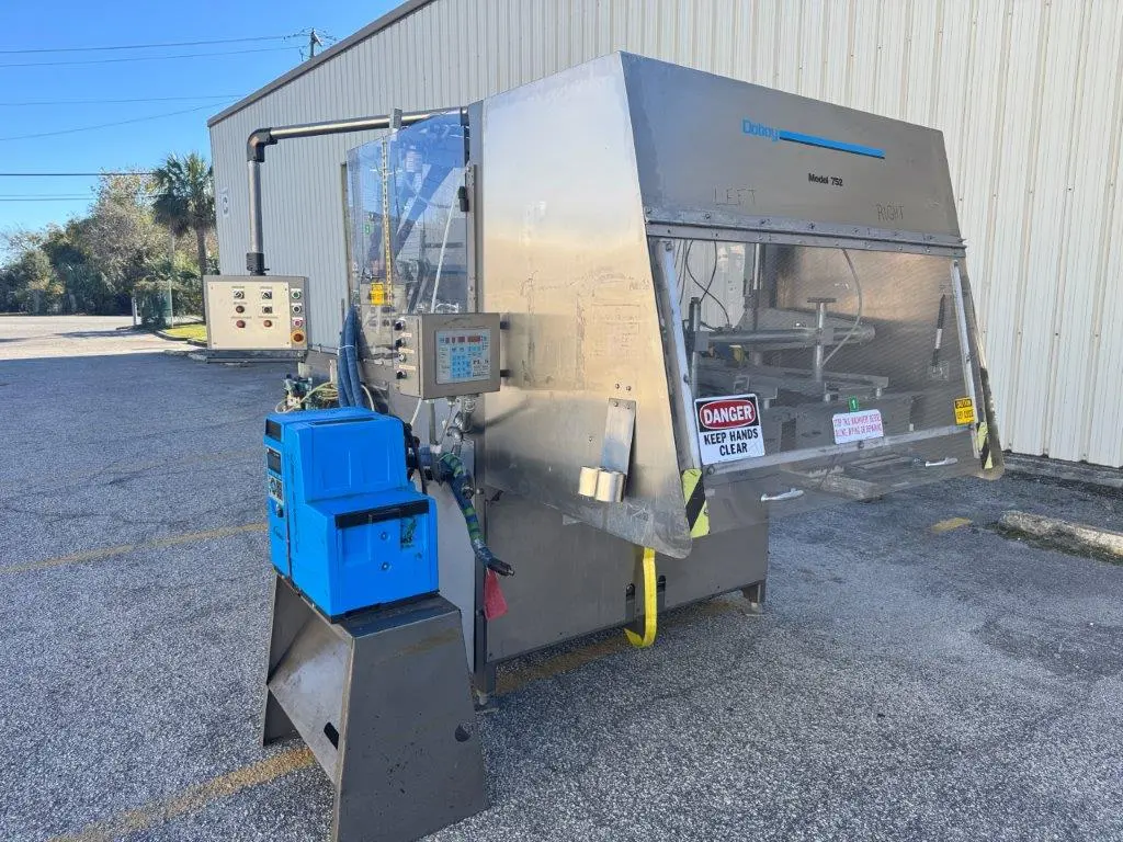 USED DOBOY 752