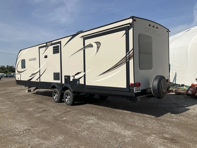Used 2017 FOREST RIVER LACROSSE Campers, Caravans, Motorhomes Michigan US | Miedema Asset Management Group #1411189