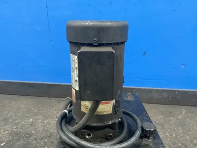 Used CHIEF _UNKNOWN_ Pumps Ohio US | HGR 24 #1506874