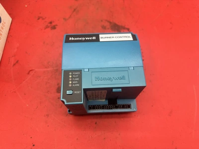 USED HONEYWELL RM7840G1014