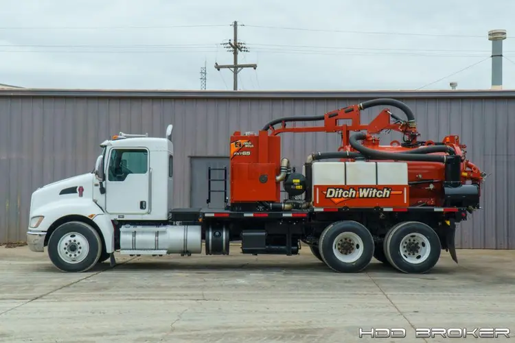 Used 2017 DITCH 2017 DITCH WITCH FXT65 - 800 GALLON Hydro Excavators Florida US | HDD Broker #1346718