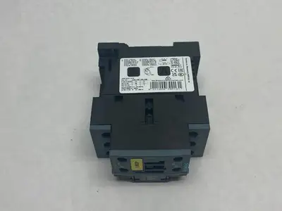 USED SIEMENS SIRIUS POWER CONTACTOR 3-POLE