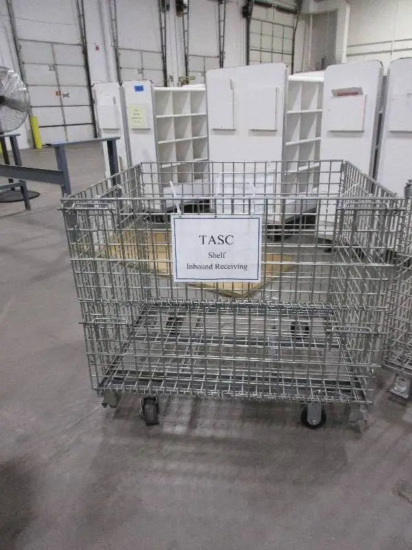 U-LINE, COLLAPSIBLE, WIRE CONTAINER WITH CASTERS