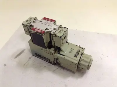 USED YUKEN DSG-01-2B12B-A100-4026-L