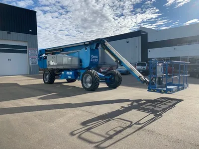 Used 2011 GENIE Z-135/70 ARTICULATING BOOM LIFT Articulating Boom Lifts Alberta CA | Adcock Equipment #1418167