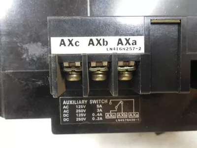 Mitsubishi NF30-SS No-Fuse Circuit Breaker 15 Amps 600VAC 3 Pole Auxiliary Used