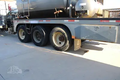 Used 2014 WESTERN STAR 4900 Tanker trucks Texas US | Roll Off Truck World #1492032
