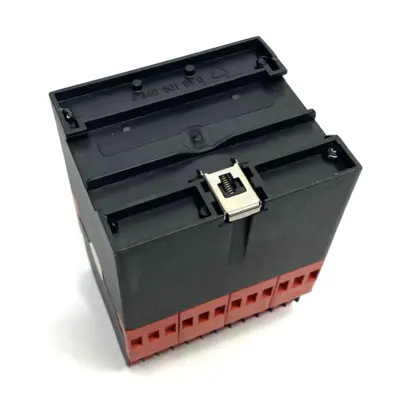 USED SCHNEIDER ELECTRIC PREVENTA SAFETY RELAY 300V 2.5A
