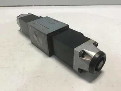 USED REXROTH 4WE6J53/AG24NZ4