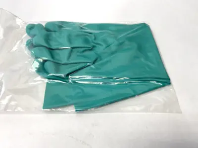 N/A | Industrial Chemical Work Gloves Small LOT OF 34 - New – Open box
