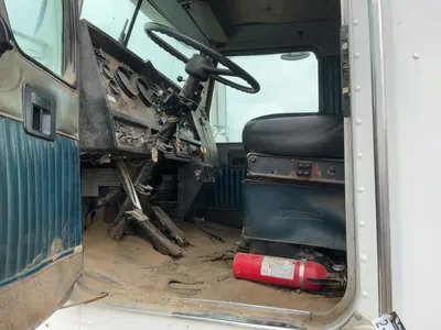 USED 1997 KENWORTH T800