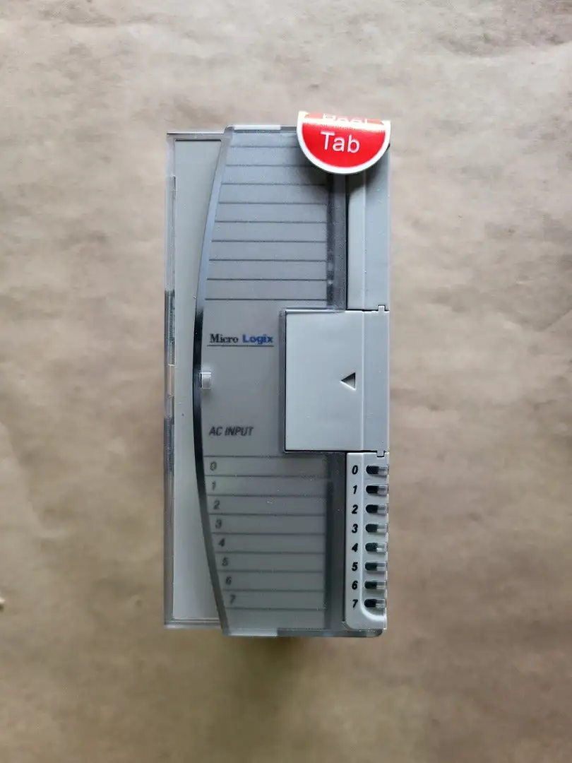 NEW ALLEN-BRADLEY 1762-IA8