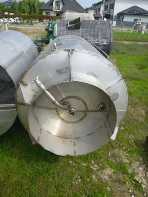 _UNKNOWN_ 2,200 LITRE Tanks SS Europe 0-4,999 Litres | Perry Equipment (6)