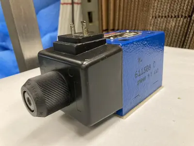 Used REXROTH 4WE10EB33/CW110N9K4/V Pump & Valve Parts | Surplus Asset Holdings #1218480