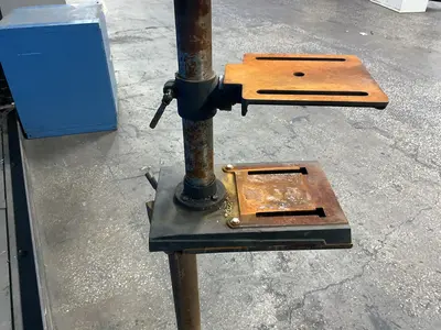 Used DELTA DP300 Drill Press (Woodworking) Ohio US | HGR 24 #1411404