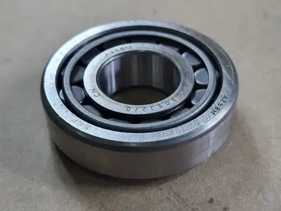NEW SKF 30305 J2/Q