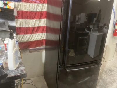 Used LG FREEZER ON BOTTOM Refrigerators Michigan US | Miedema Asset Management Group #1425137