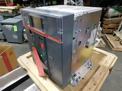 ABB SACE E2.2V-A Circuit Breaker 1200 A 635V SACE Ekip Touch LSI 1200A New