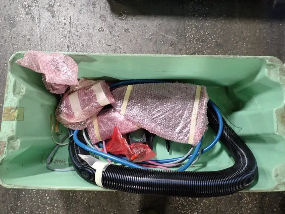 Hose And Hose Mounts