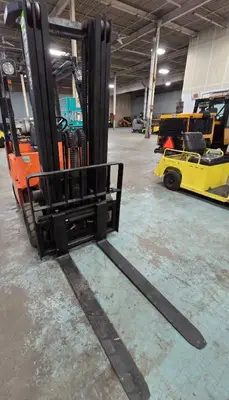 2003 Nissan JC50 5000lb LP Forklift