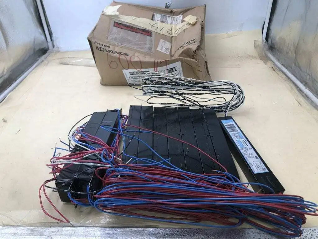 Philips Advance IOP-1PSP32-LW-N Program Rapid Start T8 Ballast -NIB of 10