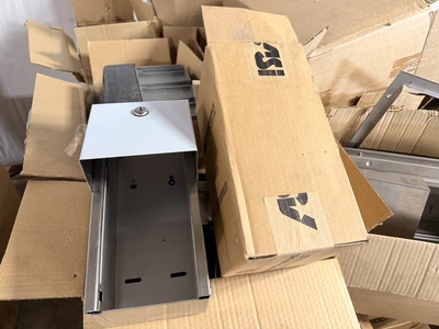 Used HUGE LOT OF TOILET PAPER ROLL HOLDERS, AND PAPER TOWEL DISPENSERS. _UNKNOWN_ Janitorial Equipment Michigan US | Miedema Asset Management Group #1403027