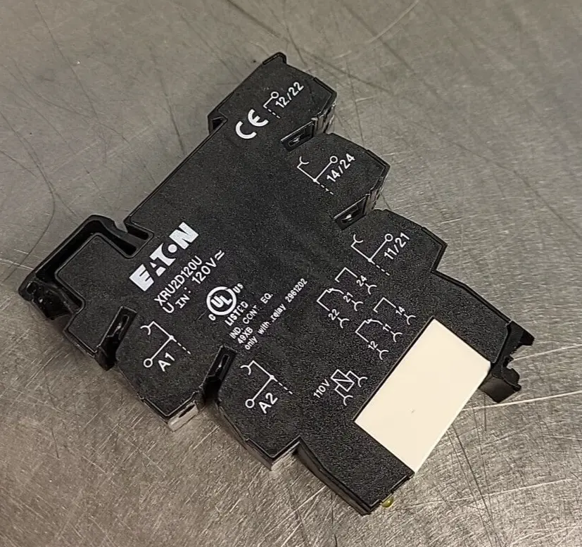 Eaton XRU2D120U Phoenix contact Relay 2961202 (BIN 3.5.4)