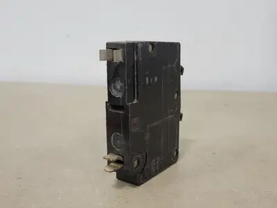 USED SQUARE D QO115