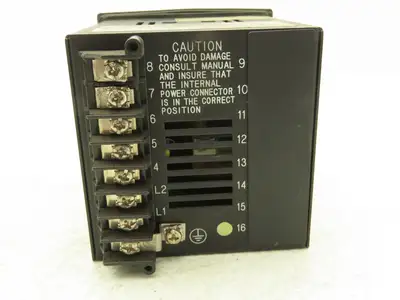 Honeywell UDC2000 Mini-Pro Temperature Controller 120VAC DC200H-0-000-10000-0