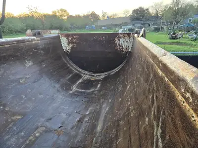 USED 2009 DRAGON 28FT