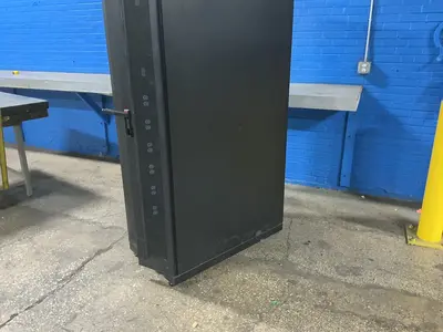 Used APC _UNKNOWN_ Cabinets Ohio US | HGR 24 #1787381