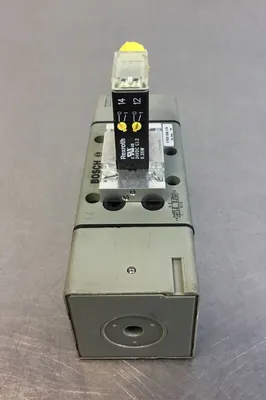 BOSCH 0 820 028 278 Directional Control Valve 6D