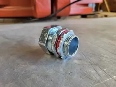 NEW THOMAS & BETTS CI6108