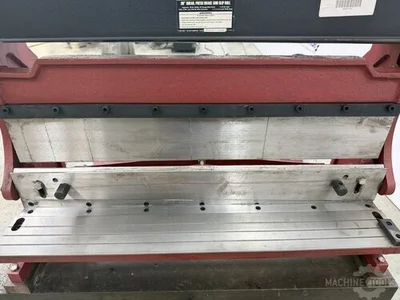 Used CENTRAL MACHINERY 30" SHEAR, PRESS BRAKE AND SLIP ROLL (ITEM 5907) Combo 3-in-1 Sheet Metal Machines Georgia US | The Equipment Hub #1323236