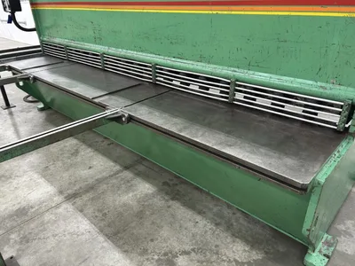 Used 2001 ACCURSHEAR 625012 Power Squaring Shears (Inch) Georgia US | The Equipment Hub #1521099