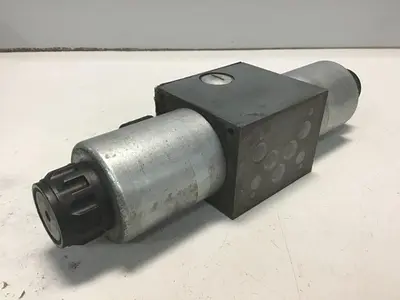 USED REXROTH 4WE10J31/CG24N9Z4