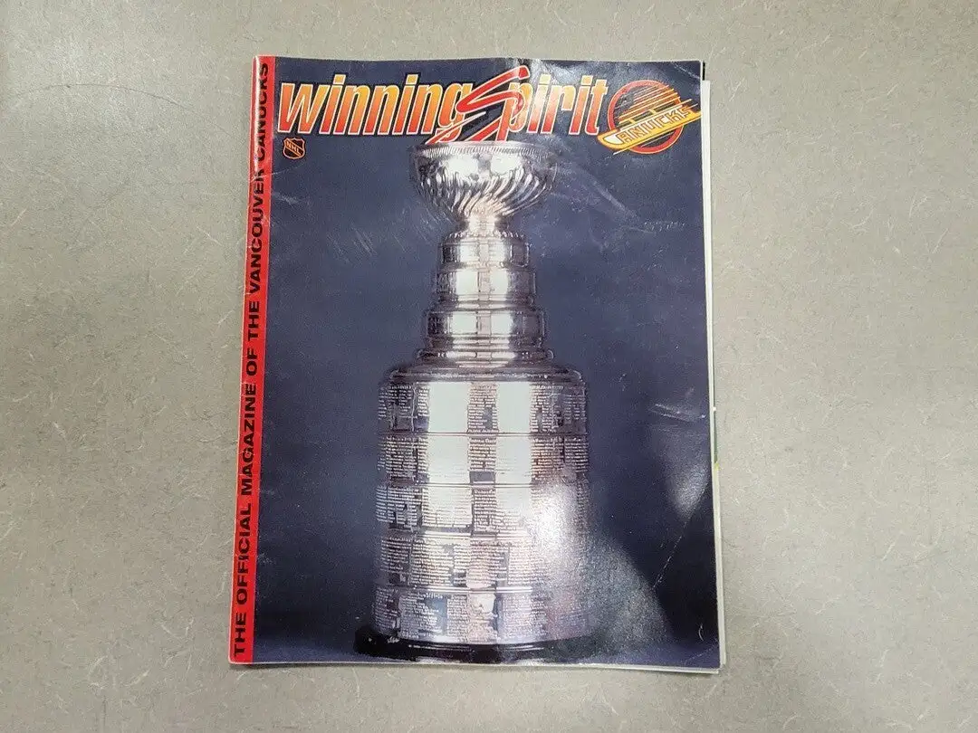 Magazine The Official Magazine of The Canucks