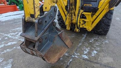 USED NEW HOLLAND 675E