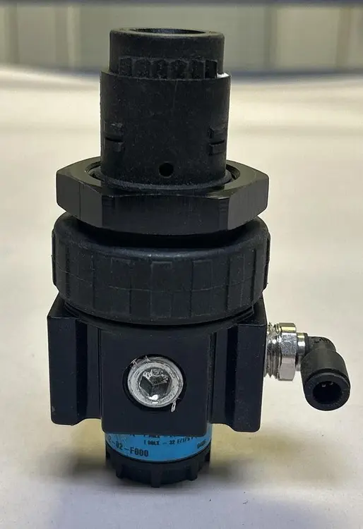 Used WILKERSON R12-02-F000 Solenoid Regulators Ohio US | Surplus Asset Holdings #1240425