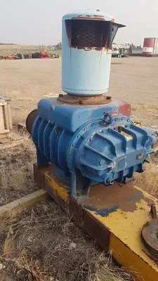 USED ROOTS SIZE 10X24 ROTARY POSITIVE VACUUM PUMP / BLOWER