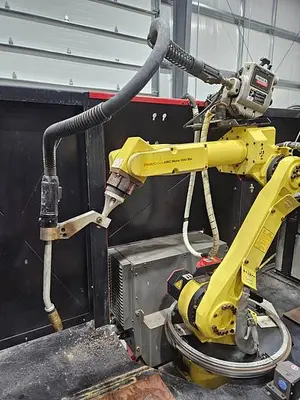 USED 2004 FANUC ARCMATE 100IBE