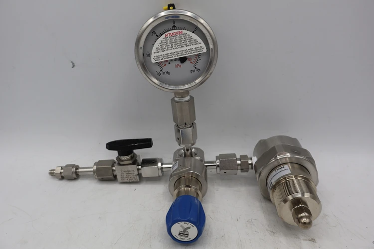 Used PARKER SQMICRO303PFSFFF Valves/Fittings | BG Industrial Surplus #471392