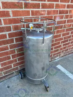 USED ALLOY PRODUCTS 120 LITER STAINLESS STEEL PRESSURE VESSEL 95 PSI