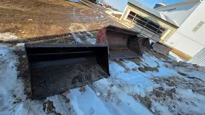 VARIETY BUCKETS Buckets | Iron Listing (1)