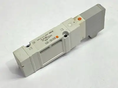 SV2100-5FU | SMC  Pneumatic Solenoid Valve 2-Position Single - Used