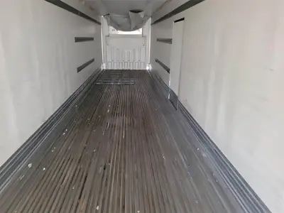 USED 2002 UTILITY 48FT