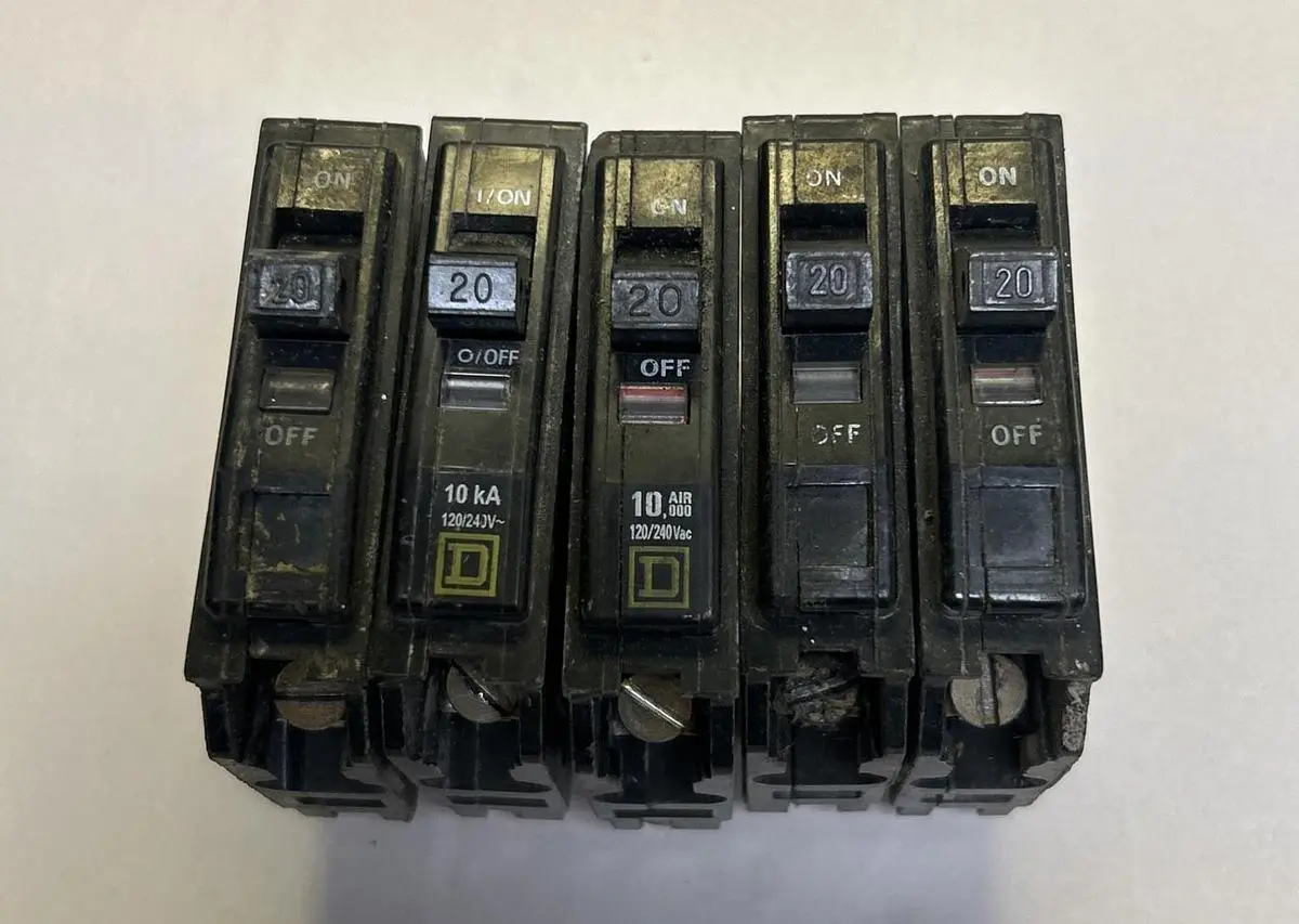 Used SQUARE D QO120 Switchgears Ohio US | Surplus Asset Holdings #1185624